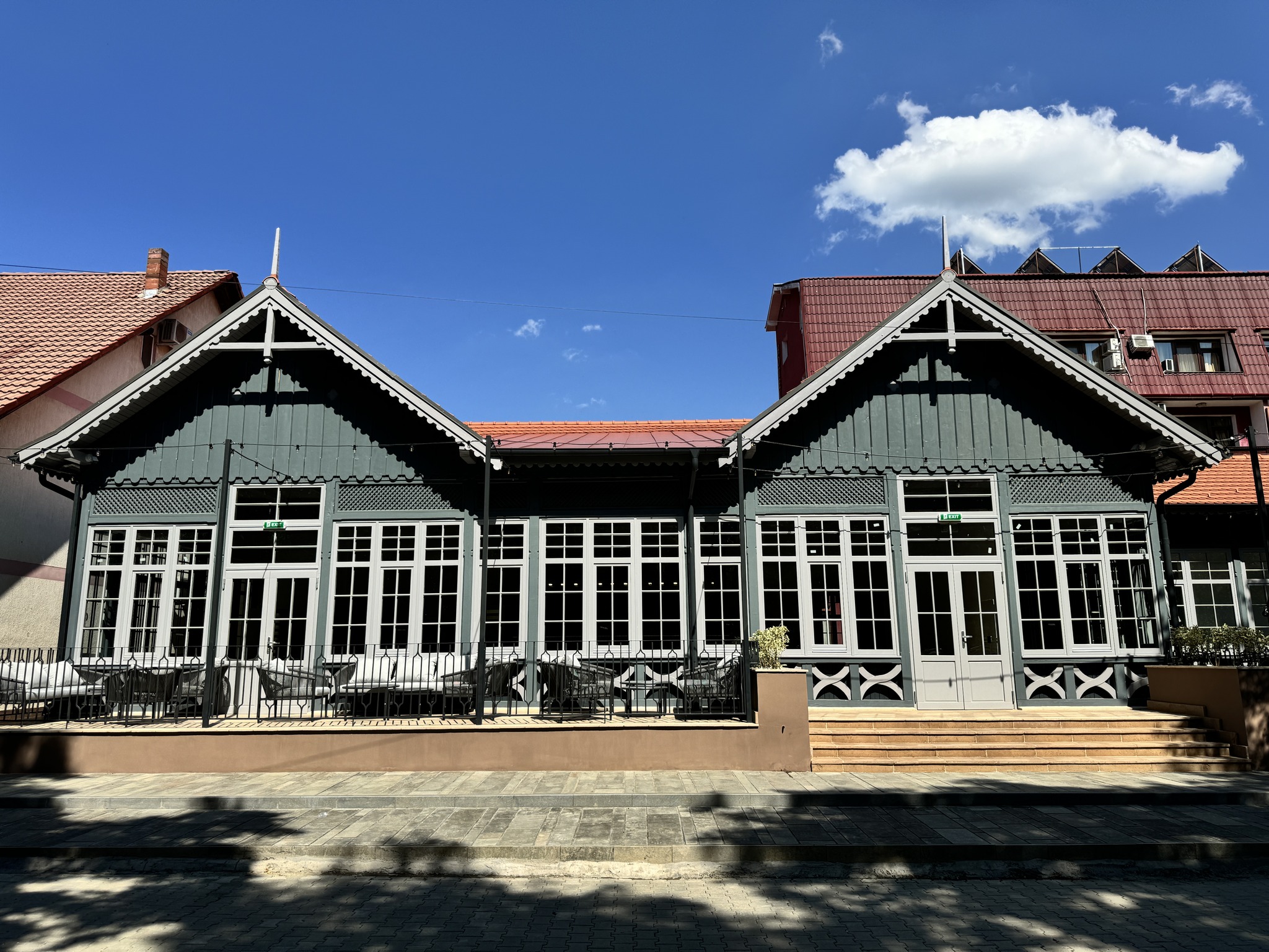 Raft bibliotecă – colecție